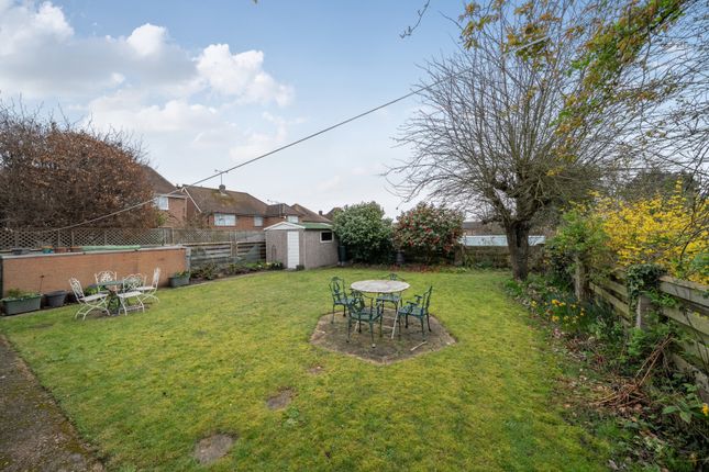 36, Nightingale Way, Buckinghamshire photo 4