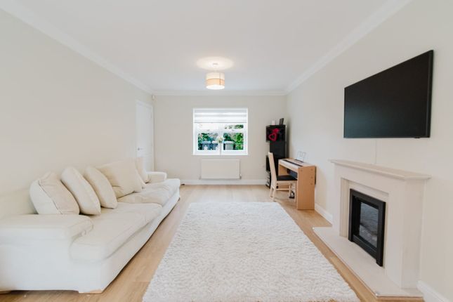 63 Ashford Crescent, Grange Farm, Milton Keynes photo 2