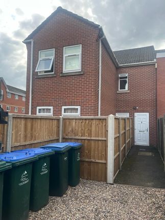 Thumbnail Flat to rent in Highfield Road, Coventry