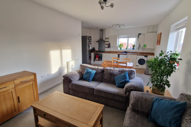 Thumbnail Flat for sale in Oregano Court, Didcot
