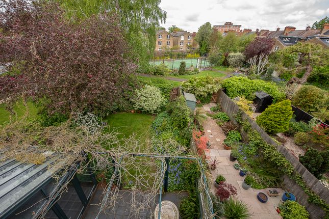 End terrace house for sale in Westover Road, London