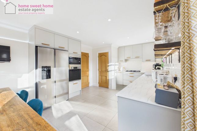 9 Bridgend Close, Dingwall photo 3