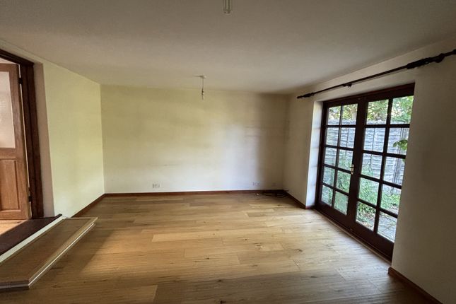5, White Elm Road, Bury St. Edmunds photo 5