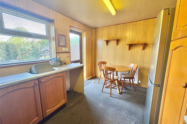 12, Langdale Drive, Nottingham photo 5