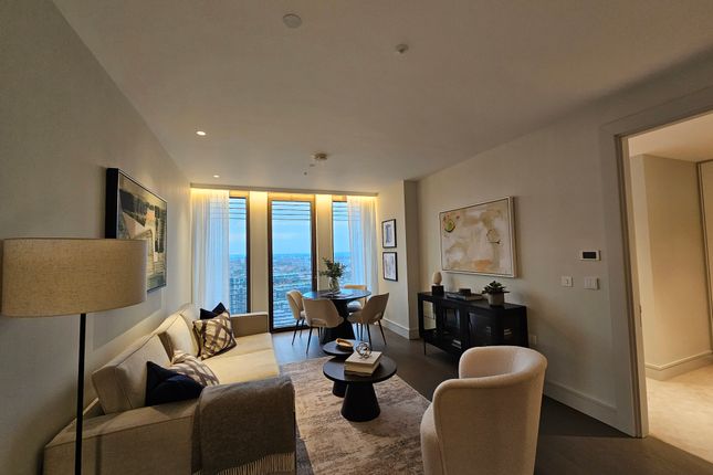Flat for sale in 80 Houndsditch, One 80 Houndsditch, London 7Ab