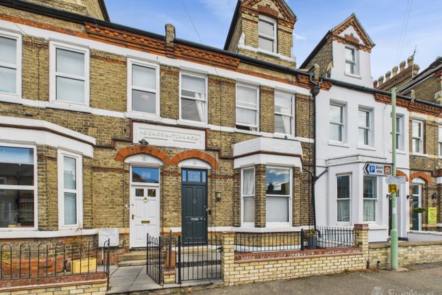 Front Of House- Mark Stephens Ewemove Newmarket An