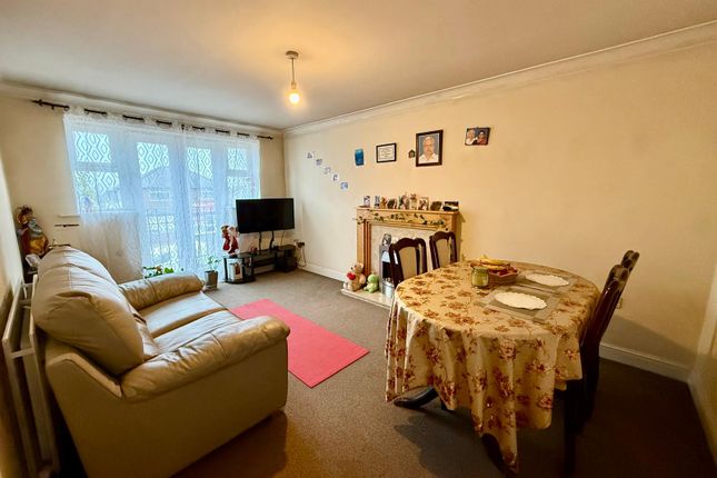 43, Spindle Court, Mansfield photo 3