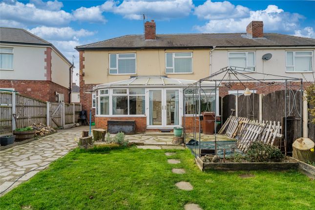 35, Tombridge Crescent, Pontefract photo 2