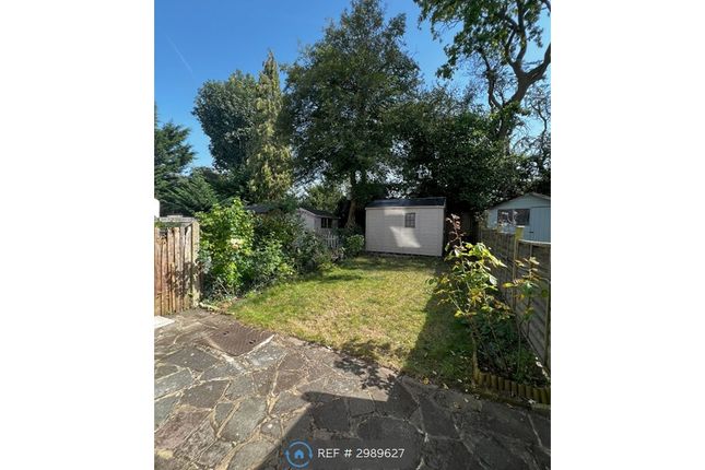 Fox Close, Orpington photo 2