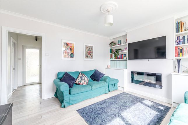 44, Hart Road, West Byfleet photo 4
