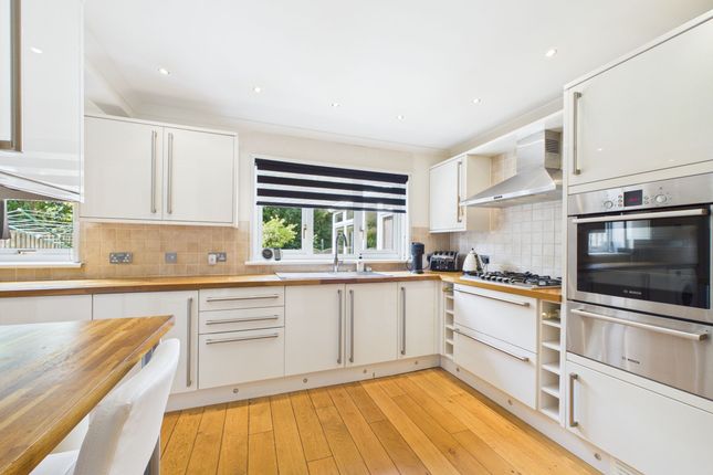 5 Powforth Close, Larkhall photo 4