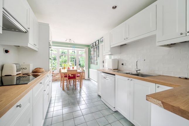 White Cottage, Spinfield Lane, Marlow photo 4