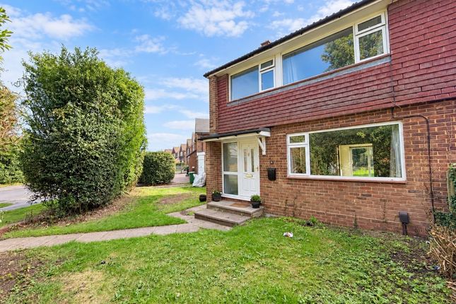 4, Hithercroft Road, High Wycombe photo 2