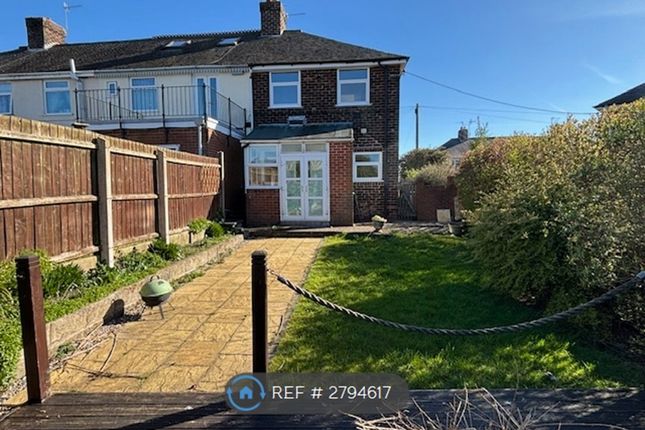 3-bed house on Sandy Road, Stoke-On-Trent, £900/mo