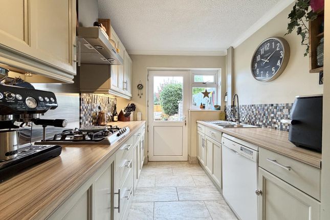 12, Cawood Crescent, Tadcaster photo 3