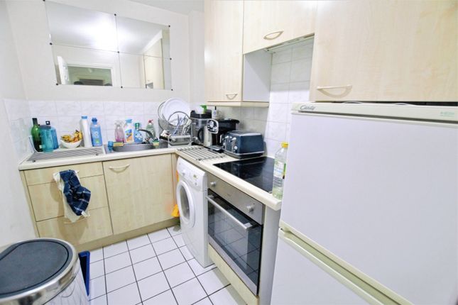 7, Syon Court, Park View Close, St Albans photo 3