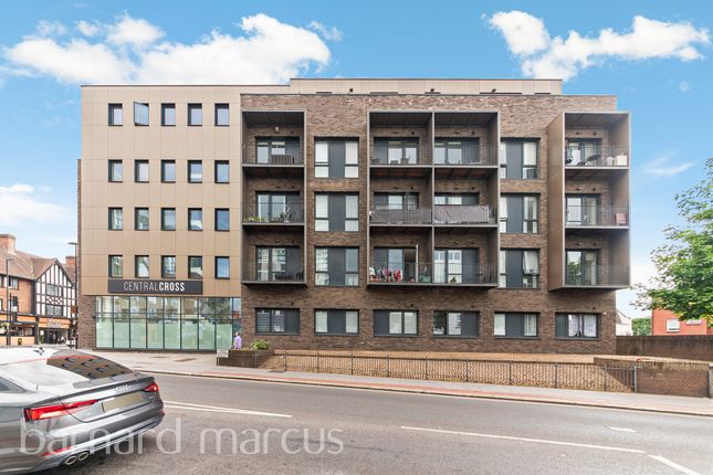 1-bed flat on Flat 84, Central Cross Apartments, 2, South End, Croydon, £270,000