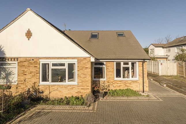 Thumbnail Bungalow for sale in Hollybank Close, Hampton