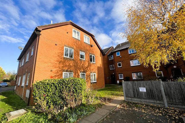 Flat for sale in Regents Court, Shakespeare Road, Bedford