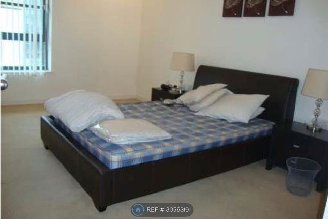 Flat, Commercial Road Lime House, London photo 2