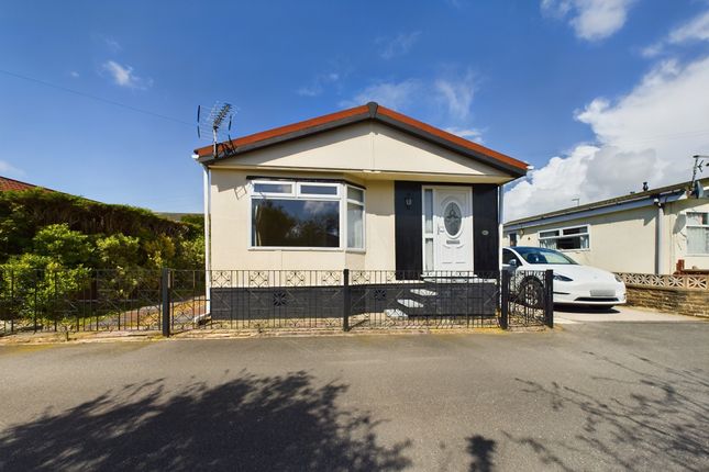 Thumbnail Mobile/park home for sale in Willow Crescent, Lamaleach Park, Freckleton