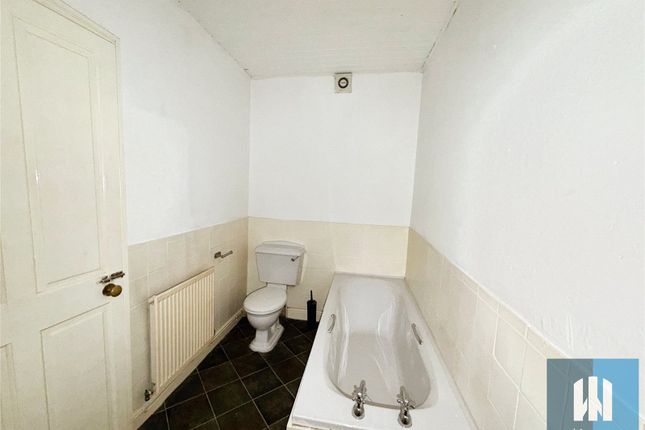56, Wakefield Road, Brighouse photo 5