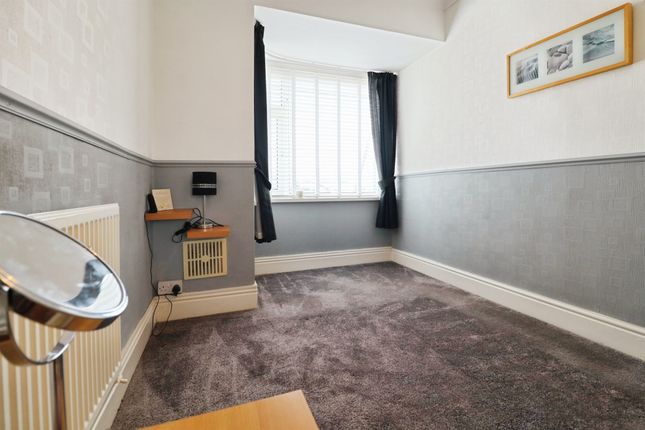 Ground Floor Flat, 84A, Newton Nottage Road, Porthcawl photo 4