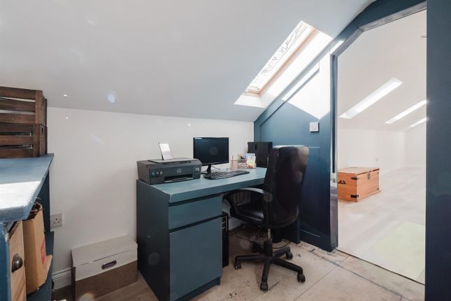 Landing/Study Area