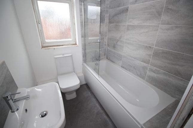 4, Charnwood Street, Mexborough photo 4