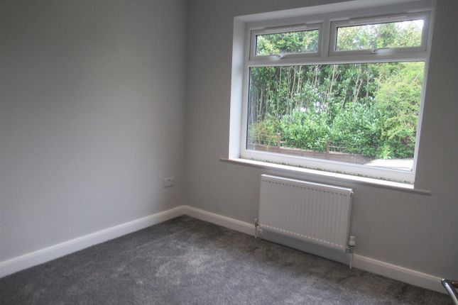 End terrace house to rent in Pinfold Hill, Leeds