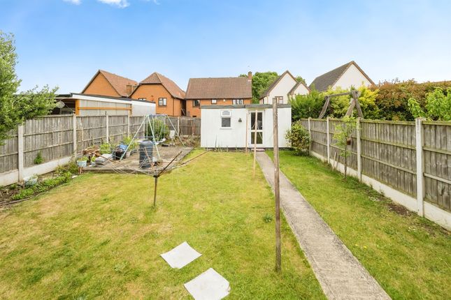 42, Betterton Road, Rainham photo 2