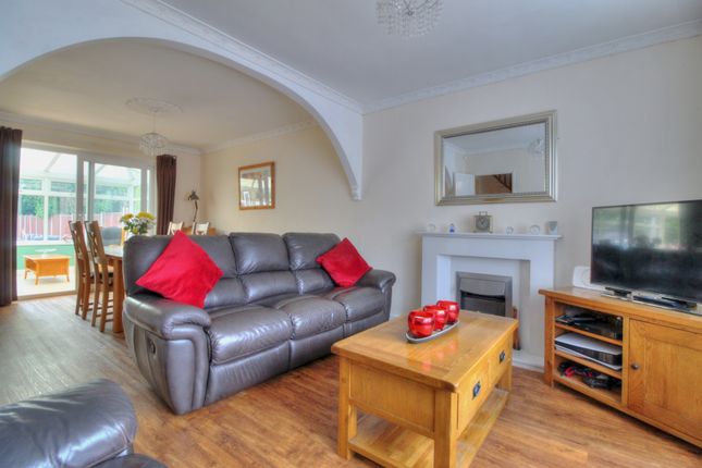 441, Chester Road North, Kidderminster photo 4