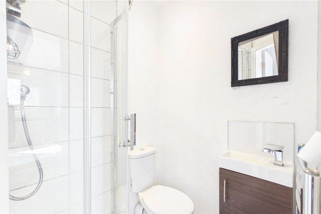 Room 5, 131, SOUTHFIELD ROAD, Middlesbrough photo 5