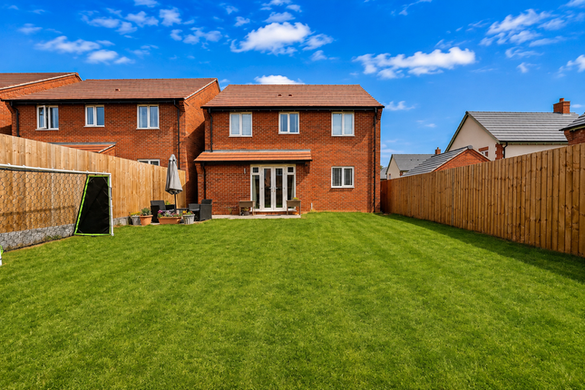 21 Stinchcombe Way, Coalville photo 2
