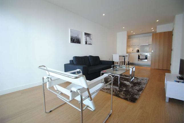 2-bed house on Flat 7, Keats Apartments, Croydon, £1,850/mo