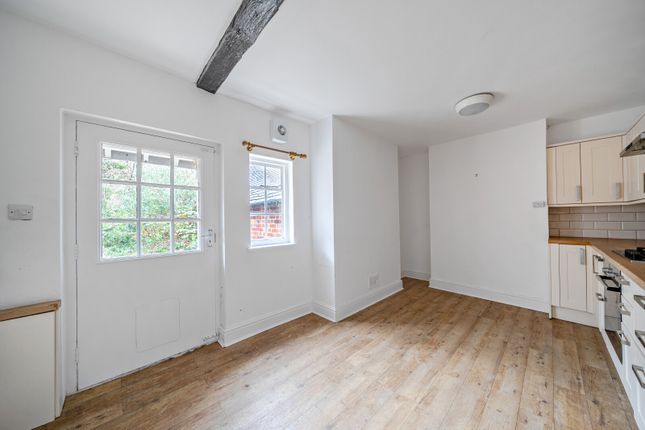 8, Tannery Lane, Bramley photo 4