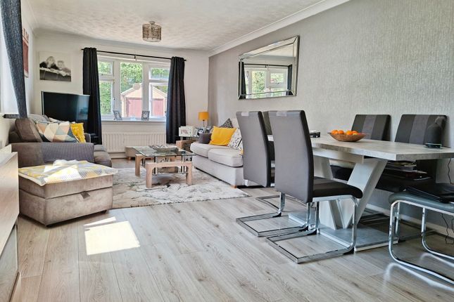 2, Rowan Close, Spalding photo 4