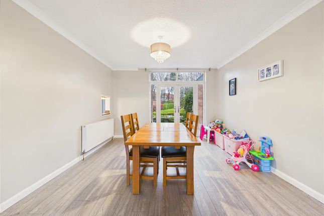 45, Headlands Drive, Hessle photo 3