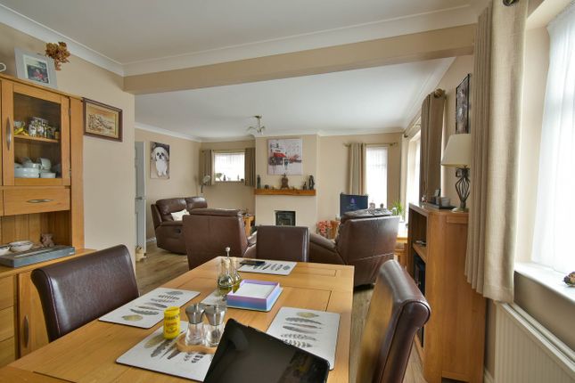 11, Deans Close, Bexhill-on-Sea photo 4