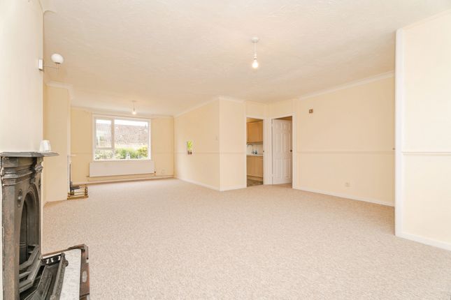 8, Penny Croft, Norfolk photo 2