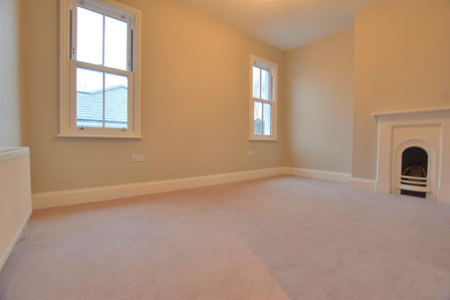 Terraced house for sale in Nascot Street, Watford