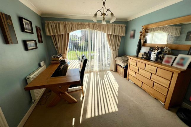 5, Rhuddlan Road, Wrexham photo 4