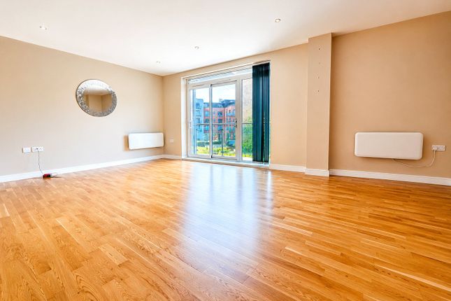 Flat 52, Kingswood Court,, Hither Green Lane, London photo 2