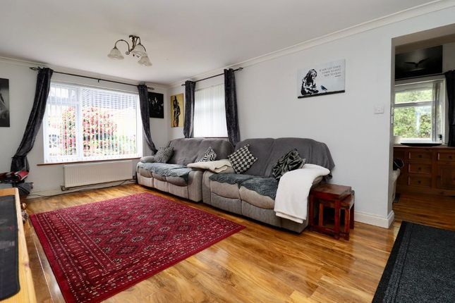 36, Westside, Dover photo 2