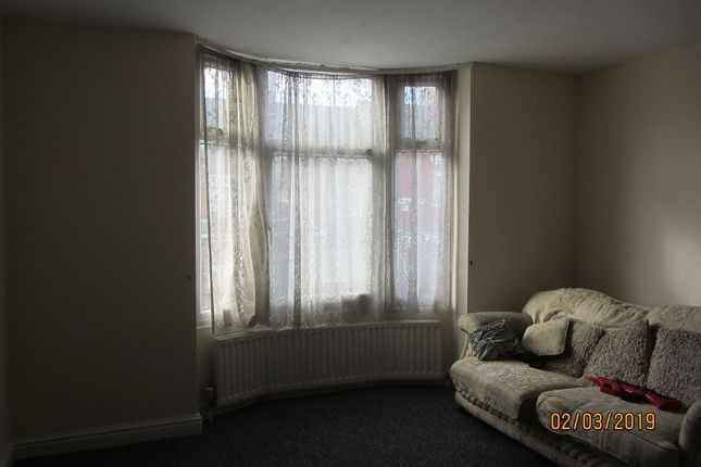 48a Green Lane Road, Leicester photo 2