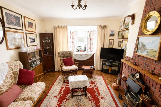 94, Oxford Street, Wellingborough photo 2
