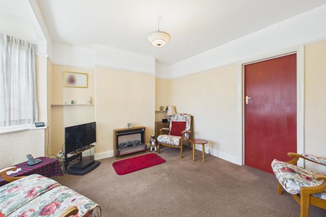 15, Tiverton Road, Ruislip photo 3