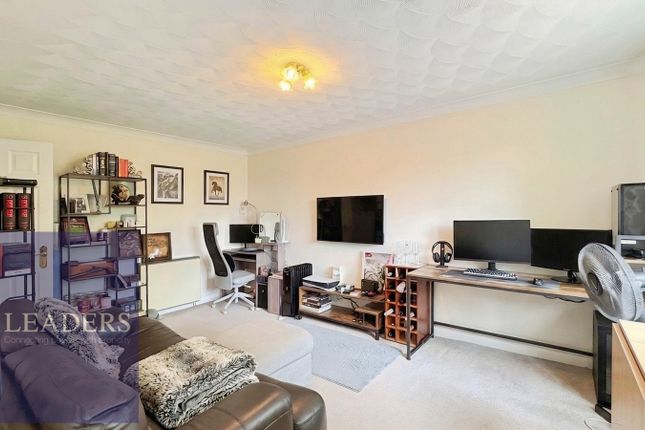 Flat 10, Cygnet Court,, Swan Street, Halstead photo 4