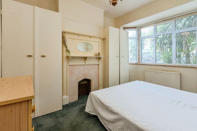155 Long Lane, London photo 3