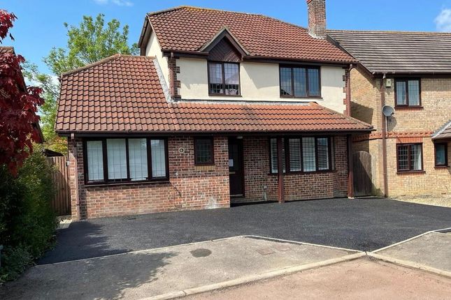 Thumbnail Property for sale in Yarrow Court, Gillingham